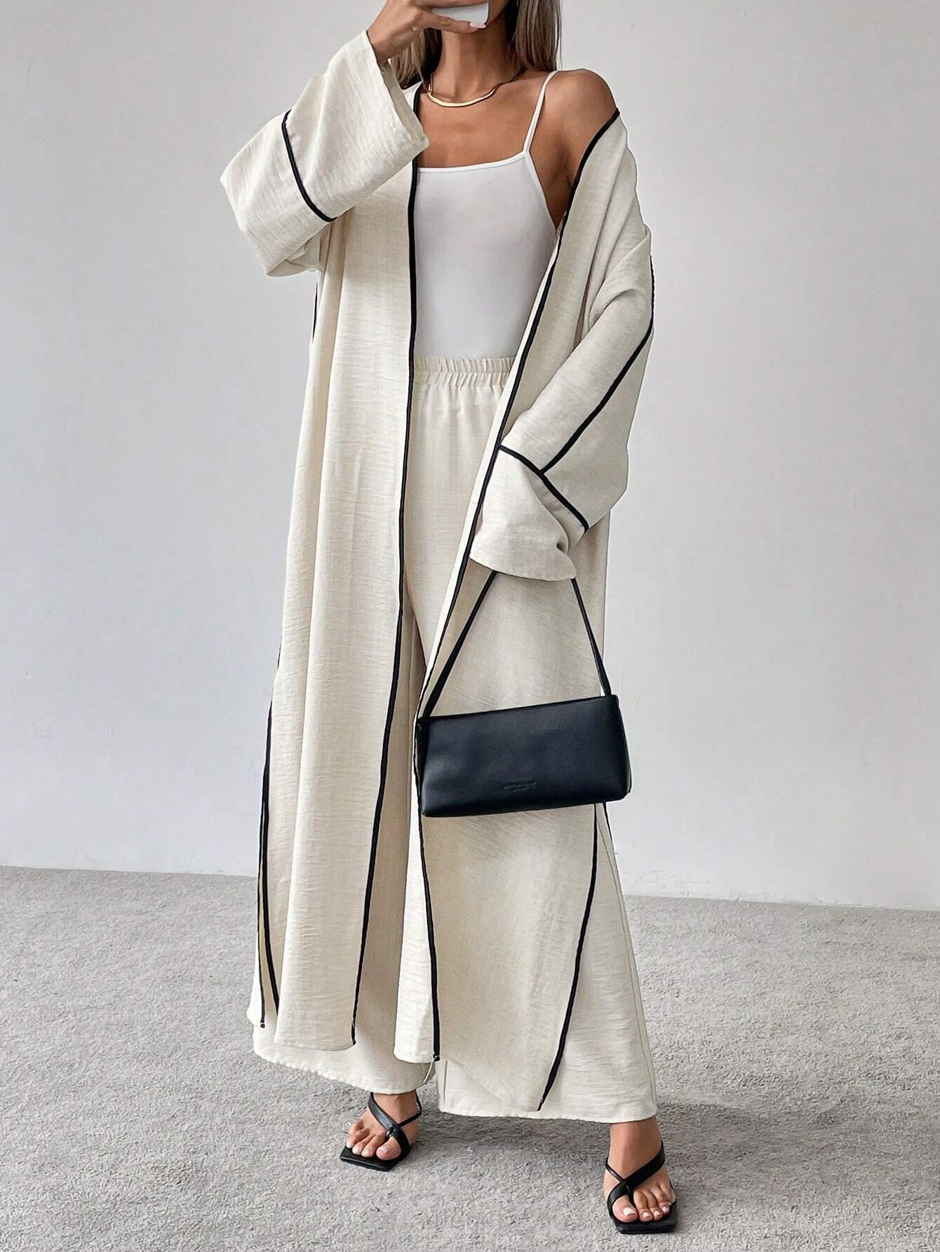 Ensemble Élégance Contrastée 2 Pièces – Veste Longue & Pantalon Large